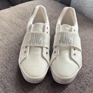 Juicy Couture Cream Sneakers with Silver Accents